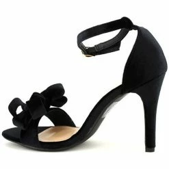 Cendriyon Sandales Noir Chaussures Femme for Sandales et Nu-pieds Couleur Noir -Cendriyon Soldes Boutique 5625357 500 C